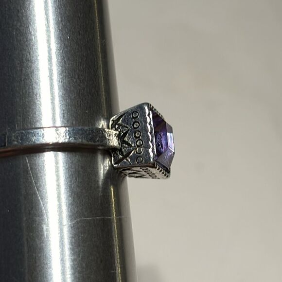 Women’s Silver Tone Raised and etched setting Pink Square Cut Fashion ring - Picture 2 of 6